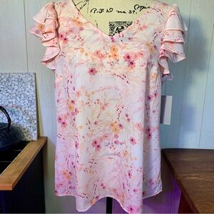 Chaus Feminine Floral  Punk Top With Flutter Sleeves Size Medium